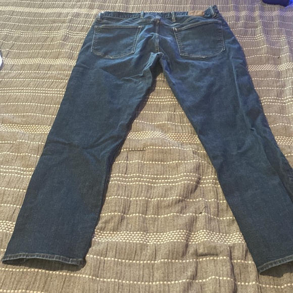 Gap men’s jeans athletic cut - Picture 2 of 2